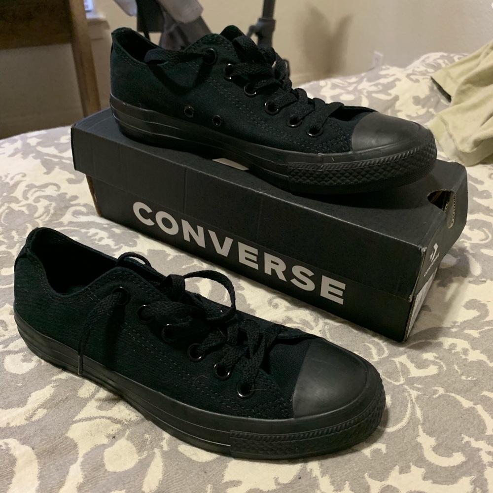 Chuck Taylor’s wmns 7.5